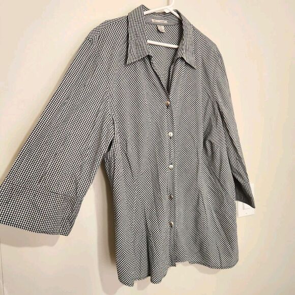 Edward Top Women Size 3X Black And White Color Front Button.     B13 - Picture 1 of 9